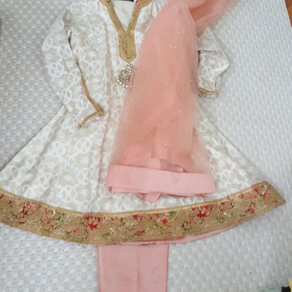 Pakistani Indian Beautiful designer 3 piece dress